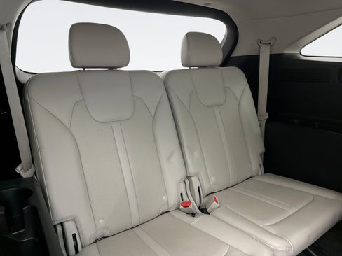 Used 2023 Kia Sorento SX image 21