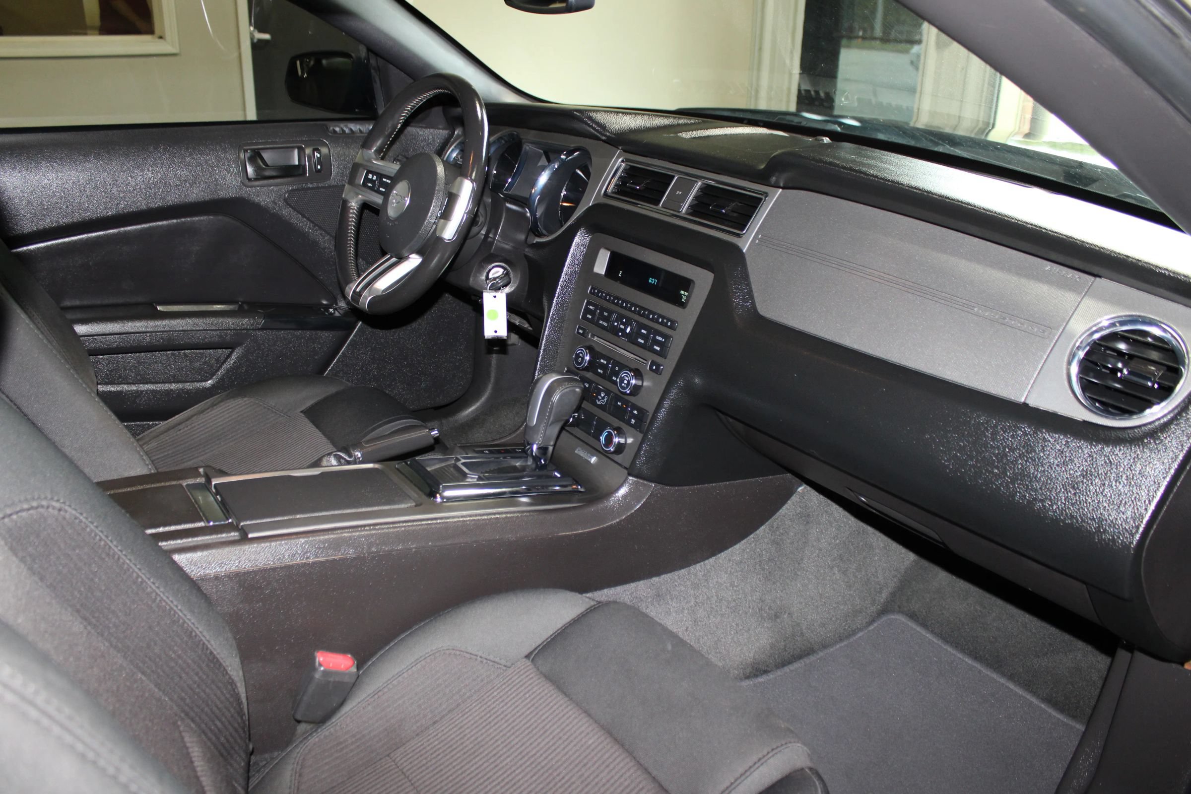 Used 2014 Ford Mustang Coupe w/ Equipment Group 102A RWD image 27