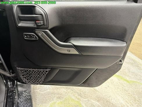 Used 2015 Jeep Wrangler Unlimited Sport w/ Quick Order Package 24S AWD/4WD image 26