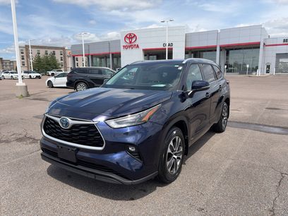 Used 2022 Toyota Highlander XLE