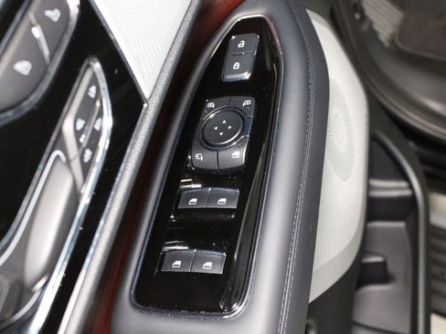 Used 2024 Lincoln Navigator Reserve image 6