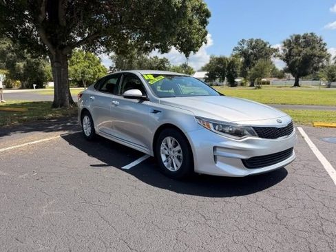 Used 2018 Kia Optima LX FWD image 3
