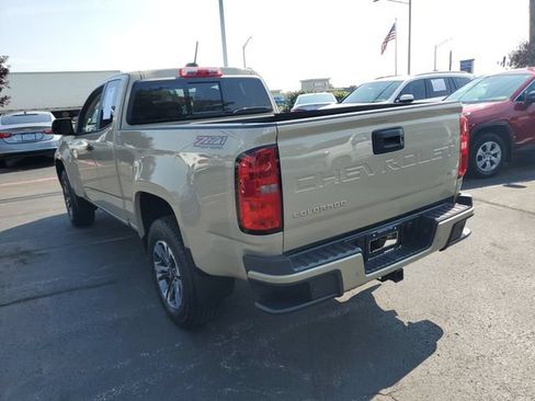 Used 2021 Chevrolet Colorado Z71 AWD/4WD image 3