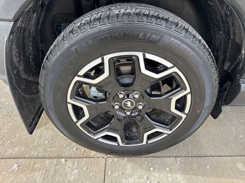 Certified 2025 Ford Bronco Sport Outer Banks w/ Outer Banks Tech Package+ image 19