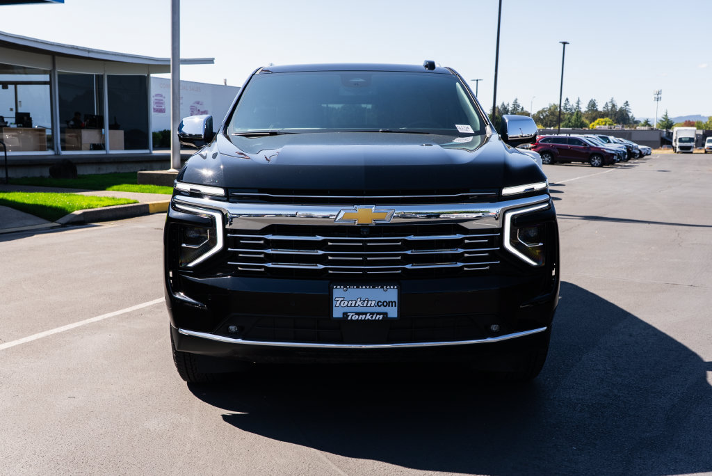 Used 2025 Chevrolet Tahoe Premier AWD/4WD image 6
