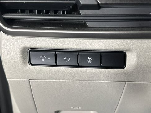 Used 2024 Kia Telluride S w/ S Sunroof Package image 32