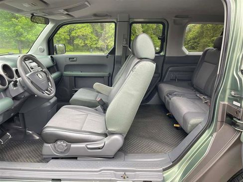 Used 2005 Honda Element EX image 53