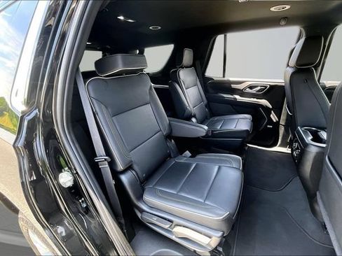 Used 2024 Chevrolet Tahoe Premier AWD/4WD image 24