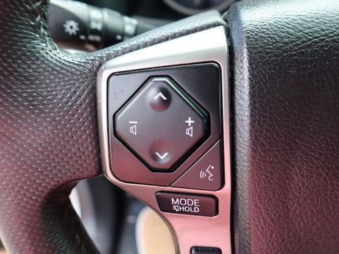 Used 2021 Toyota Tacoma SR5 RWD image 16