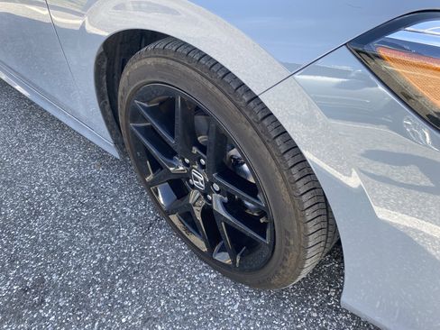 Used 2024 Honda Civic Sport image 7