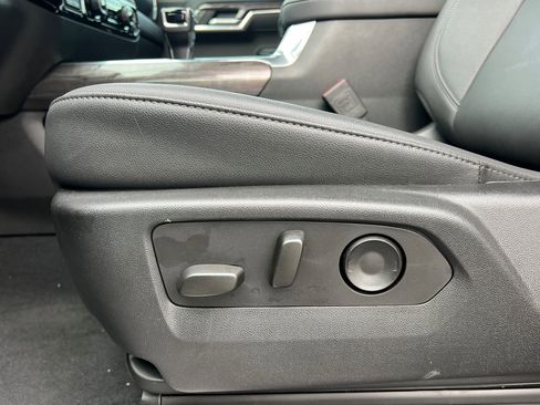 Certified 2025 Chevrolet Silverado 1500 LTZ image 13