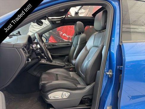Used 2017 Porsche Macan AWD/4WD image 10