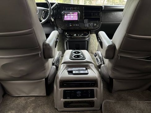 Used 2023 GMC Savana 2500 Extended RWD image 25