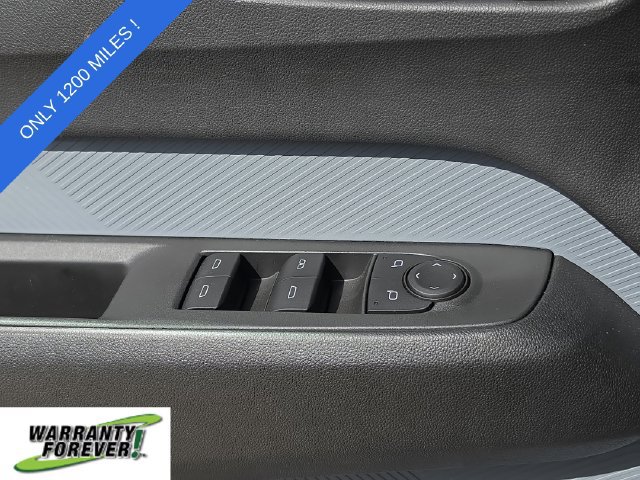 Used 2027 Chevrolet Bolt LT w/ Comfort Package FWD image 26