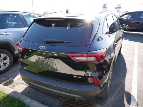 Used 2025 Ford Escape ST-Line AWD/4WD image 4
