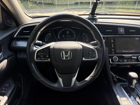Used 2018 Honda Civic EX-T image 19