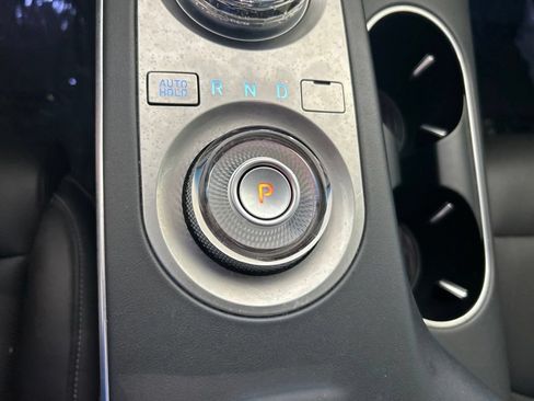 Used 2025 Genesis GV70 2.5T AWD/4WD image 9