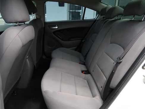 Used 2018 Kia Forte LX image 7