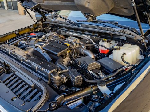 Used 2023 GMC Sierra 3500 Denali image 40