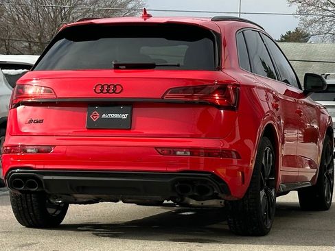 Used 2024 Audi SQ5 Prestige image 9