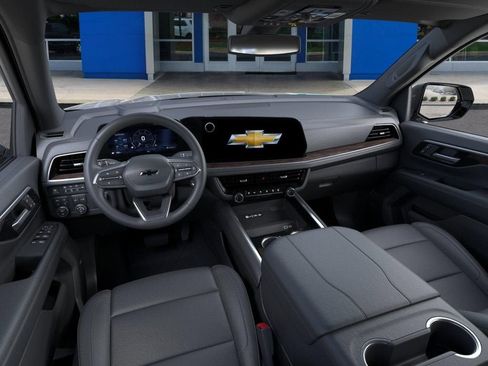 New 2026 Chevrolet Suburban Z71 AWD/4WD image 15