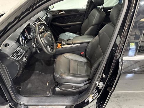 Used 2016 Mercedes-Benz GL 450 4MATIC image 33