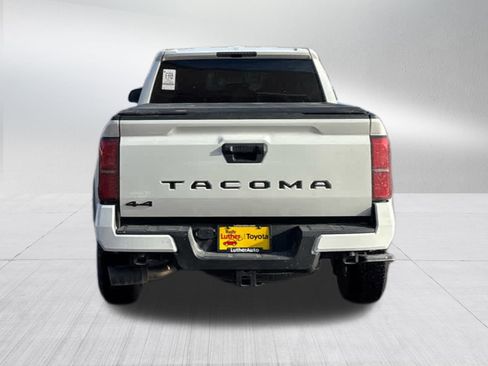 Used 2024 Toyota Tacoma TRD Off-Road image 4