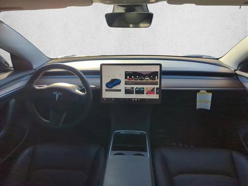 Used 2022 Tesla Model 3 image 20