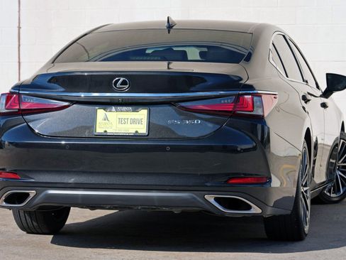 Used 2022 Lexus ES 350 w/ Premium Package FWD image 3