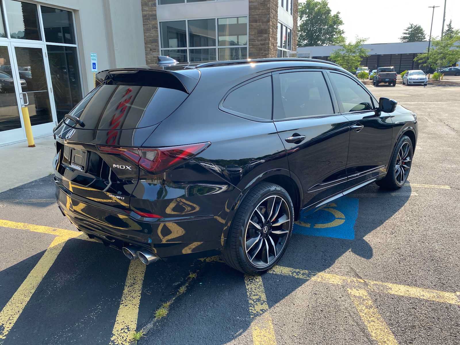 Used 2022 Acura MDX Type S w/ Advance Package AWD/4WD image 4