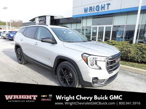 Used 2022 GMC Terrain AT4 image 1