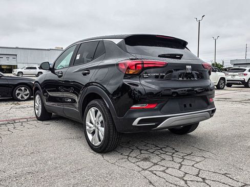 Used 2025 Buick Encore GX Preferred AWD/4WD image 4