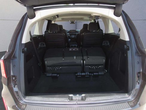 Certified 2025 Honda Odyssey EX-L image 13
