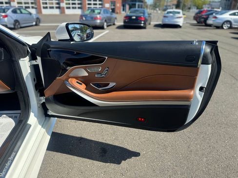 Used 2017 Mercedes-Benz S 550 Cabriolet image 25