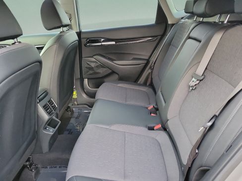 Certified 2024 Kia Seltos S FWD image 7