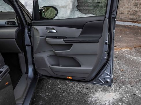 Used 2017 Honda Odyssey Touring image 14