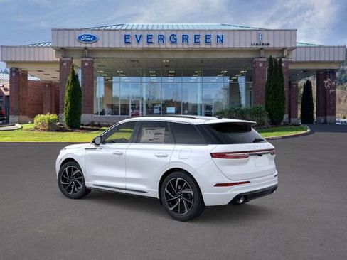 New 2026 Lincoln Corsair Grand Touring image 4