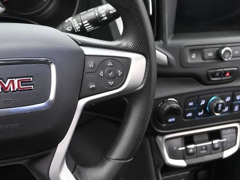 Used 2022 GMC Terrain SLE w/ Driver Convenience Package FWD image 23
