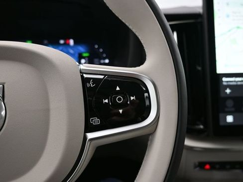 New 2026 Volvo XC60 T8 Ultra w/ Protection Package Premier image 25