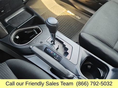 Used 2017 Toyota RAV4 LE w/ Carpet Mat Package AWD/4WD image 24