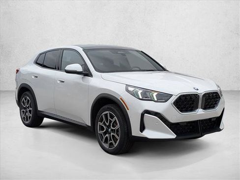 New 2026 BMW X2 xDrive28i w/ Technology Package AWD/4WD image 7