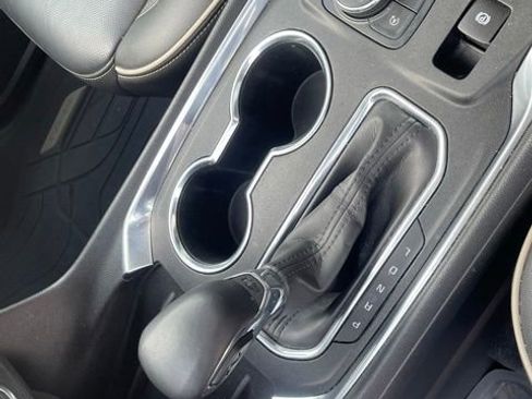 Used 2023 Chevrolet Traverse Premier w/ Redline Edition image 27