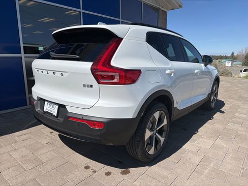 New 2026 Volvo XC40 B5 Plus w/ Protection Package Premier AWD/4WD image 7