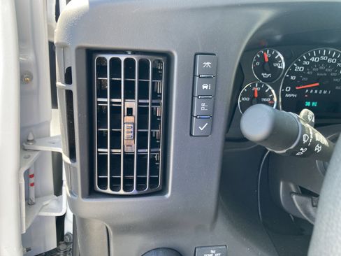 New 2024 GMC Savana 3500 w/ Power Convenience Package image 38