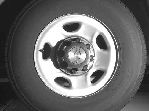 Used 2025 Chevrolet Express 3500 LT w/ LT Preferred Equipment Group image 12