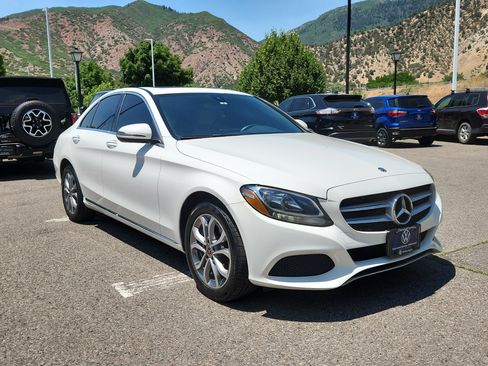 Used 2018 Mercedes-Benz C 300 4MATIC Sedan image 7