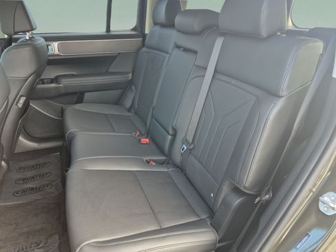 Used 2024 Hyundai Santa Fe SEL FWD image 19
