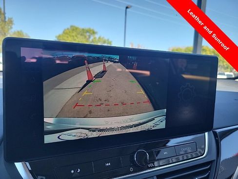 New 2025 Nissan Altima 2.5 SR w/ SR Premium Package FWD image 30