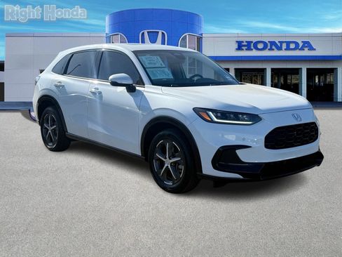 Used 2023 Honda HR-V EX-L image 10