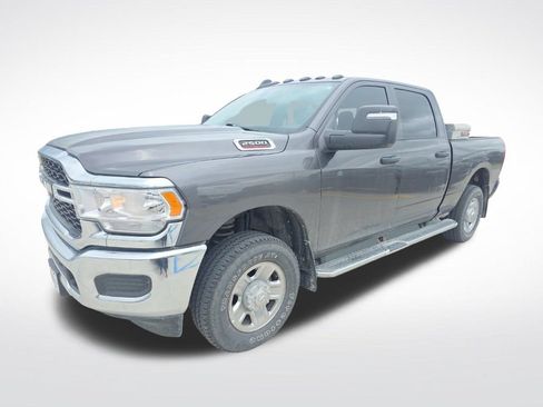 Used 2024 RAM 2500 Tradesman w/ Chrome Appearance Group AWD/4WD image 36
